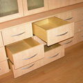 Einbauschrank in Massivholz-Ausführung